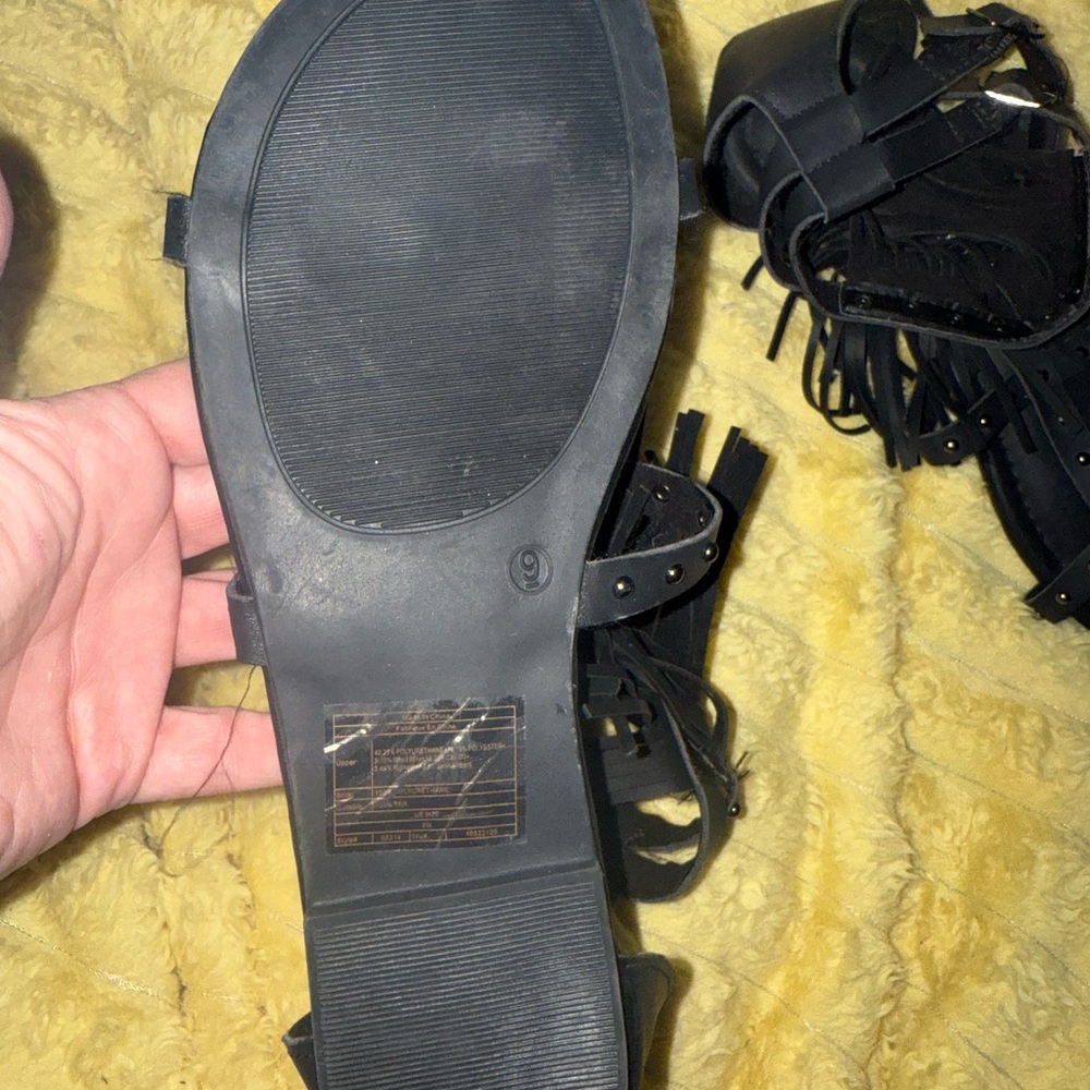 Women’s Torrid Black Fringe Sandals western Boho size 9 - Picture 5 of 7